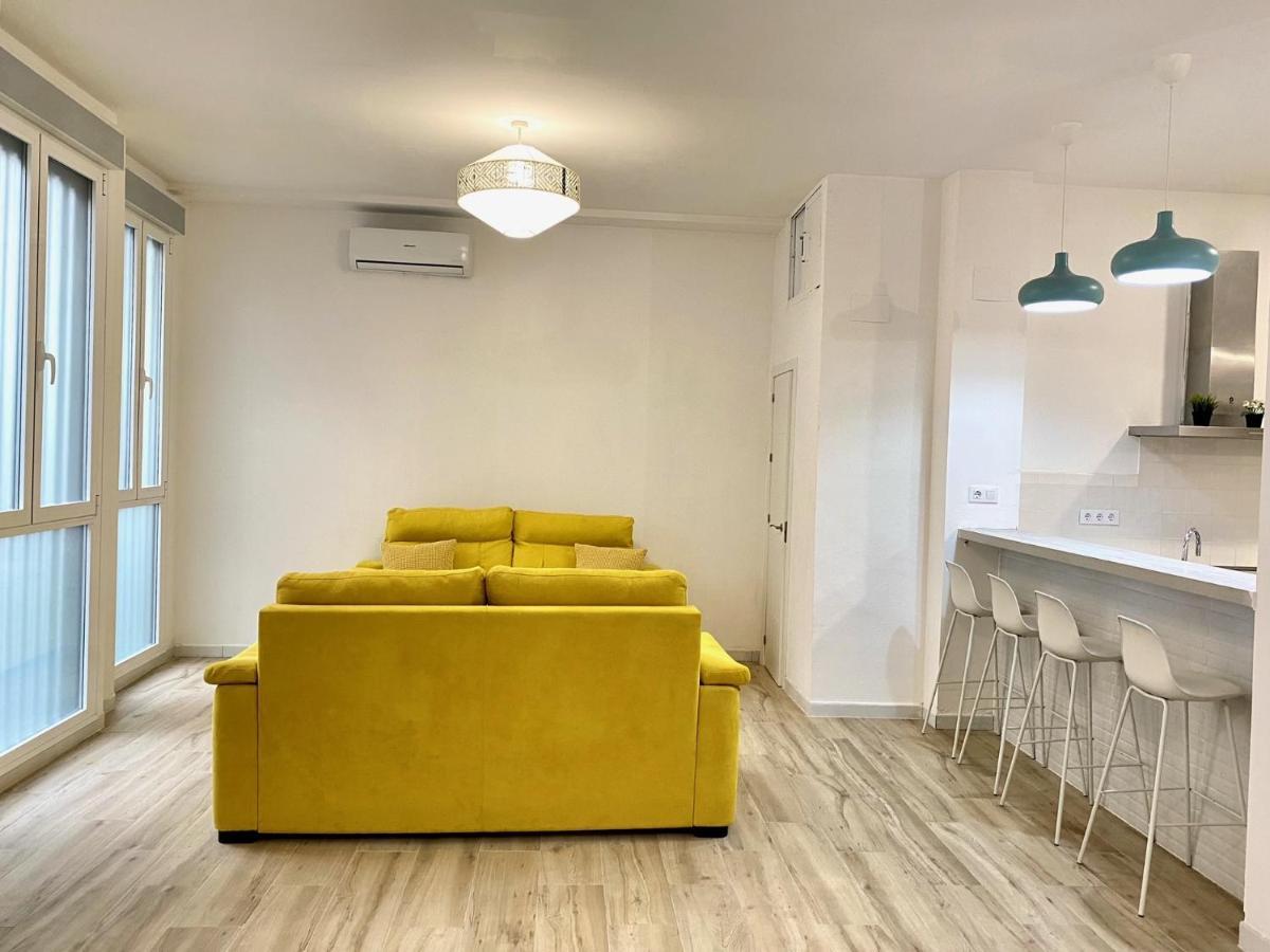 Flamenca Triana - Apartamento Wifi Con 2 Dormitorios 2 Sofas Camas 2 Banos Seville Luaran gambar
