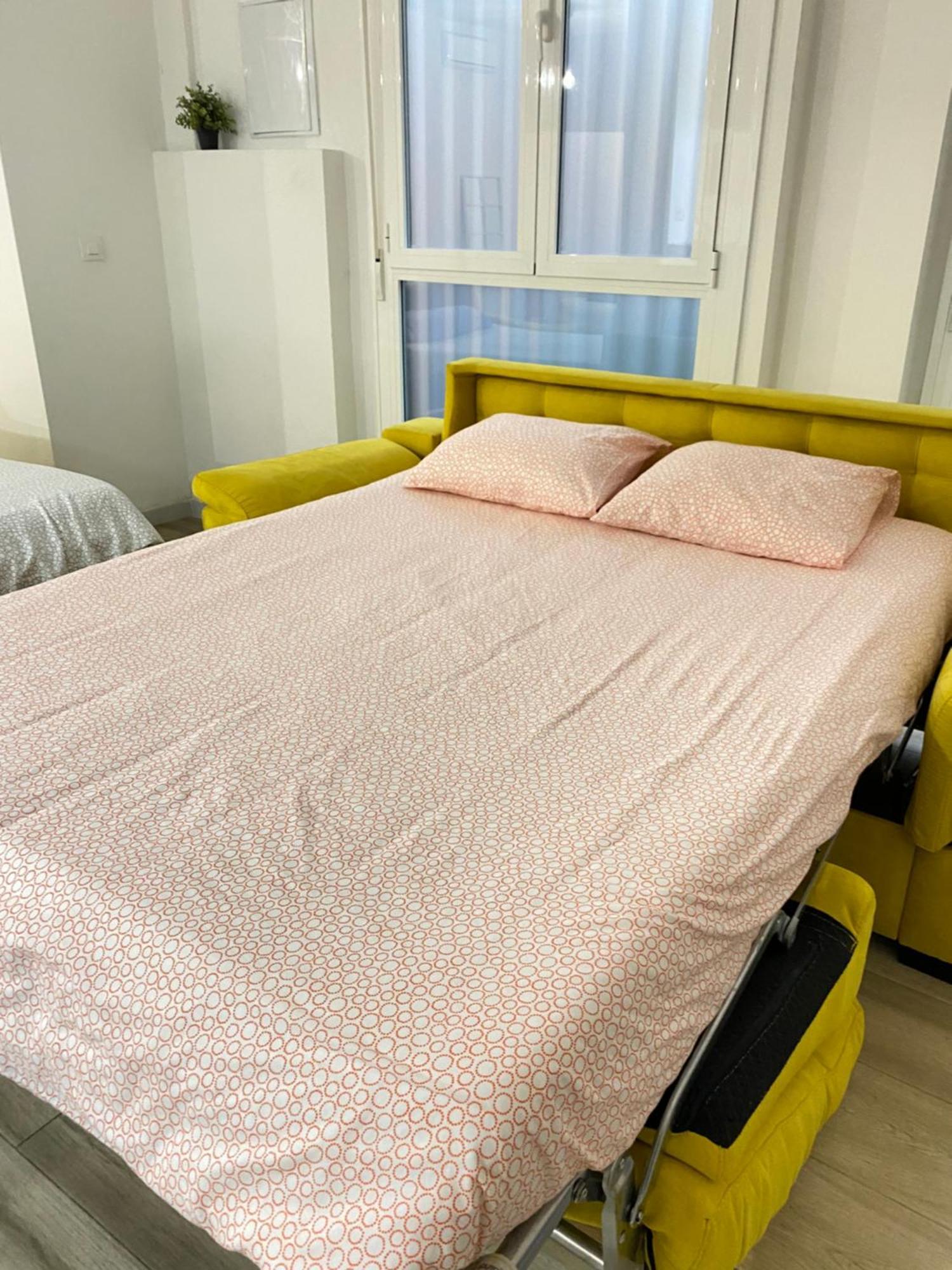 Flamenca Triana - Apartamento Wifi Con 2 Dormitorios 2 Sofas Camas 2 Banos Seville Luaran gambar
